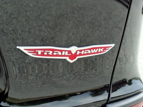 Used 2021 Jeep Cherokee Trailhawk w/ Premium Leather Package AWD/4WD image 14