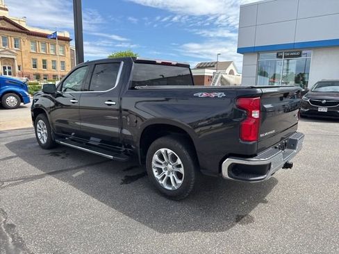 Used 2022 Chevrolet Silverado 1500 LTZ AWD/4WD image 3