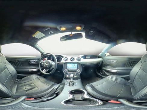 Used 2016 Ford Mustang Premium image 27