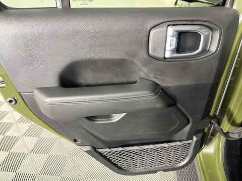 Used 2021 Jeep Wrangler Unlimited Sahara image 25