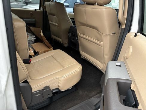 Used 2013 Ford F250 Lariat w/ Chrome Pkg image 19