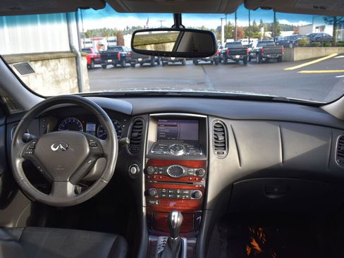 Used 2014 INFINITI QX50 Journey image 26