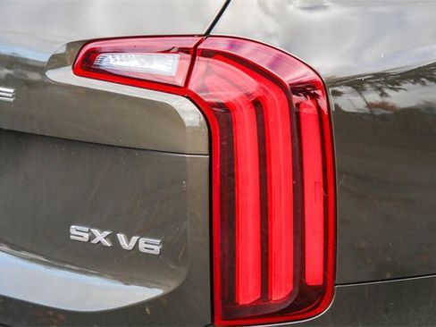 Certified 2021 Kia Telluride SX image 11