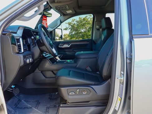 New 2026 GMC Sierra 2500 Denali w/ Denali Reserve Package AWD/4WD image 18