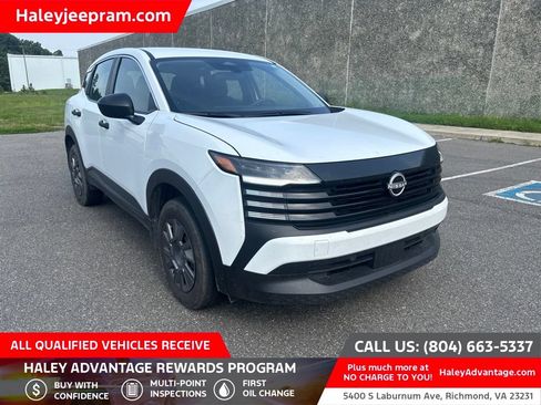 Used 2025 Nissan Kicks S FWD image 1