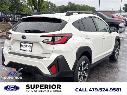Used 2025 Subaru Crosstrek 2.5i Premium AWD/4WD image 3