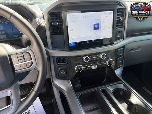 Used 2025 Ford F150 XLT w/ Equipment Group 301A Standard AWD/4WD image 17