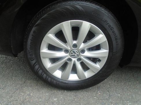Used 2013 Volkswagen Passat 2.5 S FWD image 27