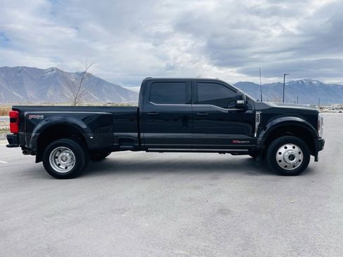 Used 2025 Ford F450 King Ranch w/ FX4 Off-Road Package image 7