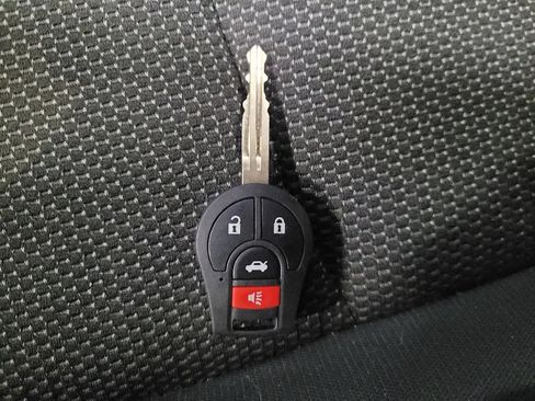 Used 2019 Nissan Sentra S FWD image 32
