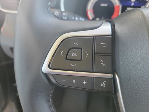 Certified 2025 Toyota Highlander XSE image 13