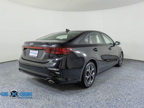 Used 2020 Kia Forte LXS image 7