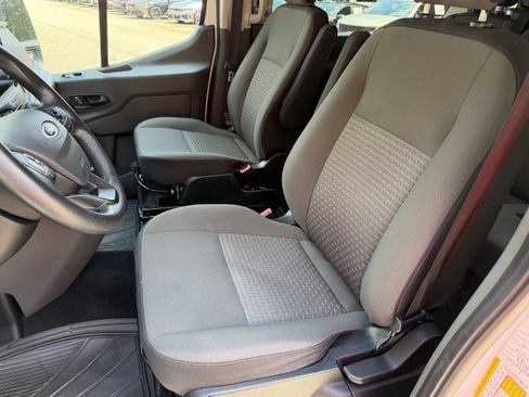 Used 2022 Ford Transit 350 XLT RWD image 13