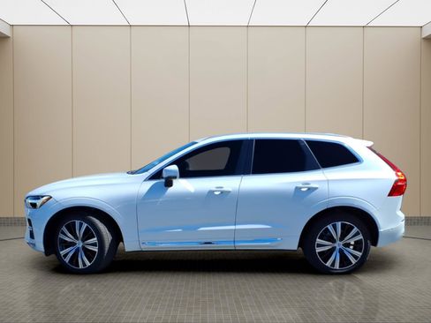 Used 2023 Volvo XC60 B5 Ultimate w/ Protection Package Premier AWD/4WD image 16