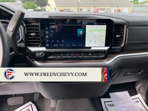 Used 2026 Chevrolet Silverado 1500 RST AWD/4WD image 17