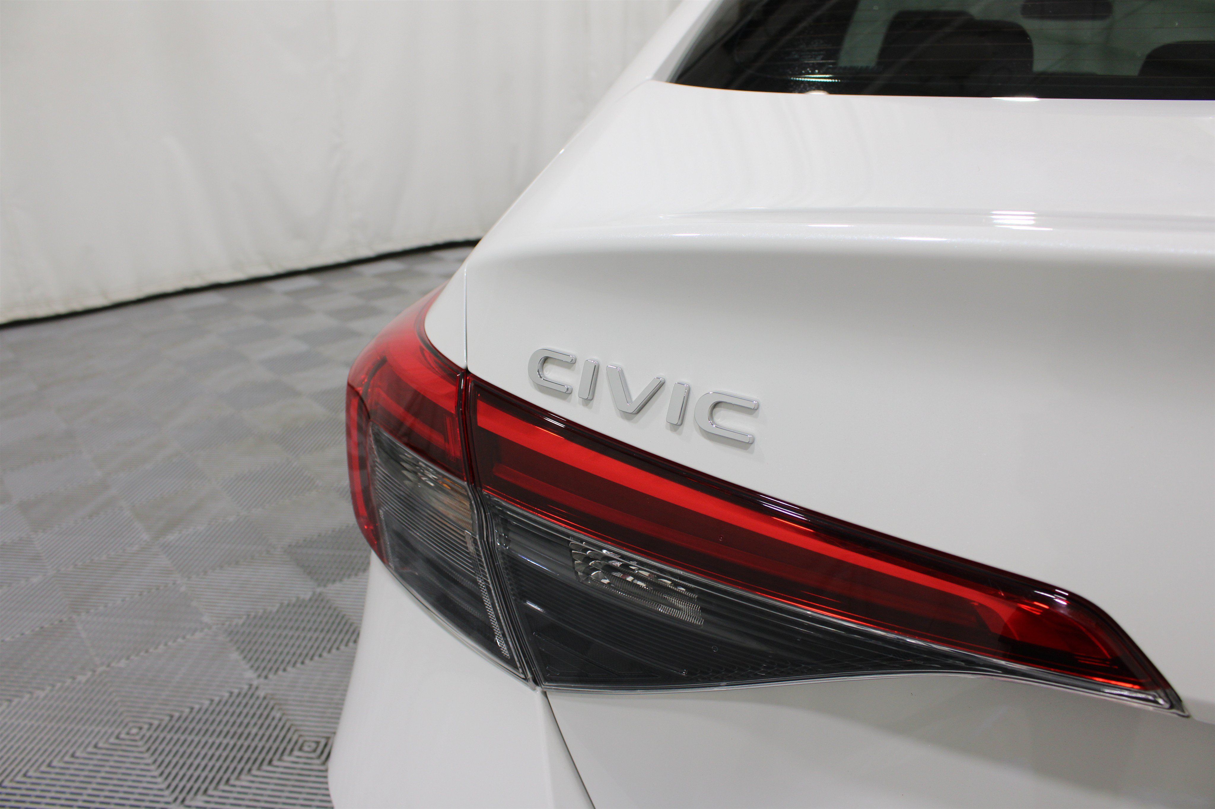Used 2023 Honda Civic Sport image 24