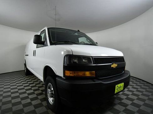 New 2025 Chevrolet Express 3500 Work Van w/ Driver Convenience Package image 8