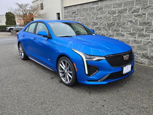 New 2026 Cadillac CT4 V image 10