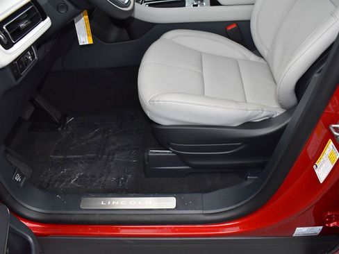 New 2025 Lincoln Aviator Reserve w/ Illumination Package AWD/4WD image 13