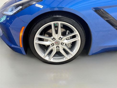 Used 2019 Chevrolet Corvette Stingray Convertible w/ 1LT RWD image 24