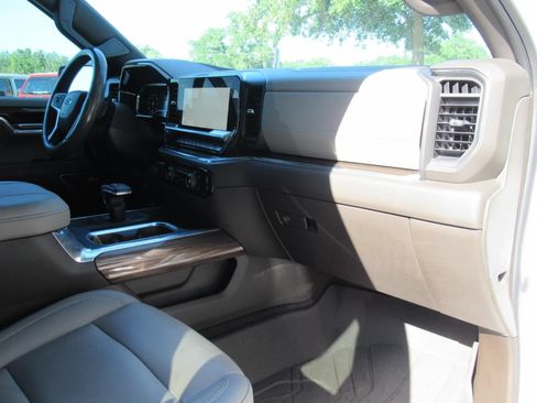 Used 2023 Chevrolet Silverado 1500 RST w/ All Star Edition Plus AWD/4WD image 11