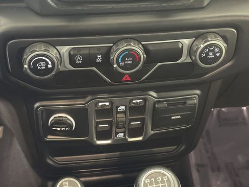 Used 2019 Jeep Wrangler Unlimited Sport S image 20