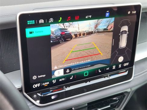 New 2026 Volkswagen Tiguan SE image 18