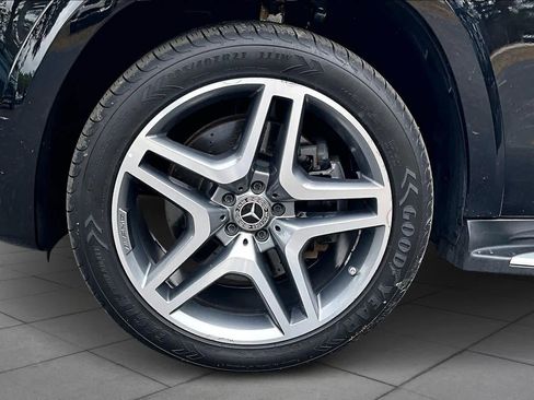 Used 2019 Mercedes-Benz GLS 550 4MATIC image 11