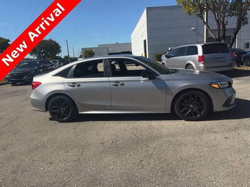 Used 2022 Honda Civic Sport image 8