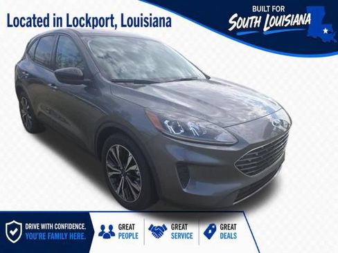 Used 2022 Ford Escape SE w/ SE Sport Appearance Package FWD image 1