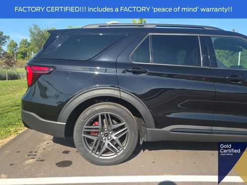 Used 2025 Ford Explorer ST AWD/4WD image 9