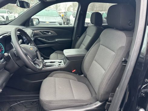 Certified 2023 Chevrolet Traverse LT image 12