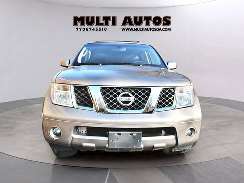 Used 2006 Nissan Pathfinder SE w/ (P01) Se Premium Pkg image 6