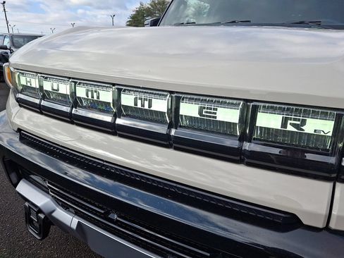 New 2026 GMC Hummer EV SUV AWD/4WD image 17