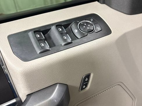 Used 2015 Ford F150 XLT w/ Equipment Group 302A Luxury AWD/4WD image 15