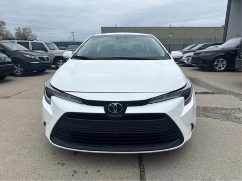 Used 2023 Toyota Corolla LE FWD image 9