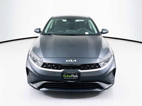 Used 2024 Kia Forte LXS FWD image 2