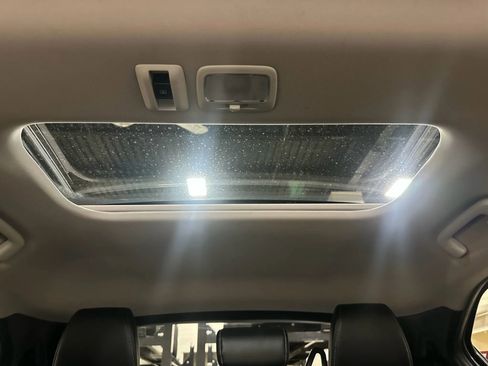 Used 2022 Mitsubishi Eclipse Cross SE image 47