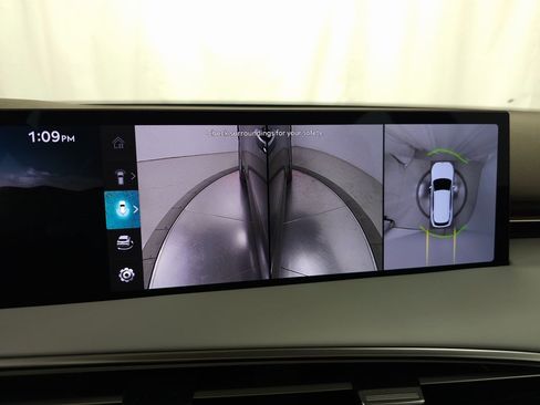 New 2026 Genesis GV70 2.5T Advanced image 24