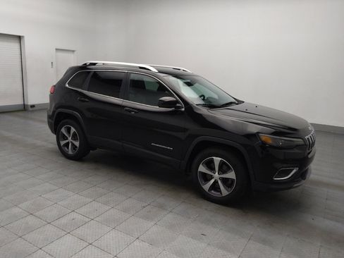 Used 2019 Jeep Cherokee Limited image 11