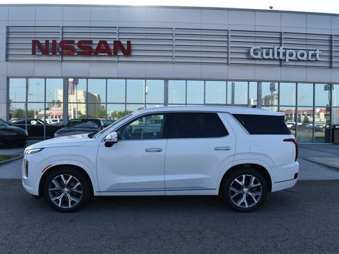 Used 2021 Hyundai Palisade Limited FWD image 3