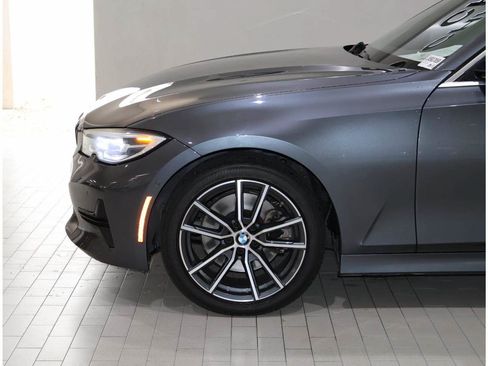 Used 2021 BMW 330i Sedan w/ Convenience Package RWD image 4