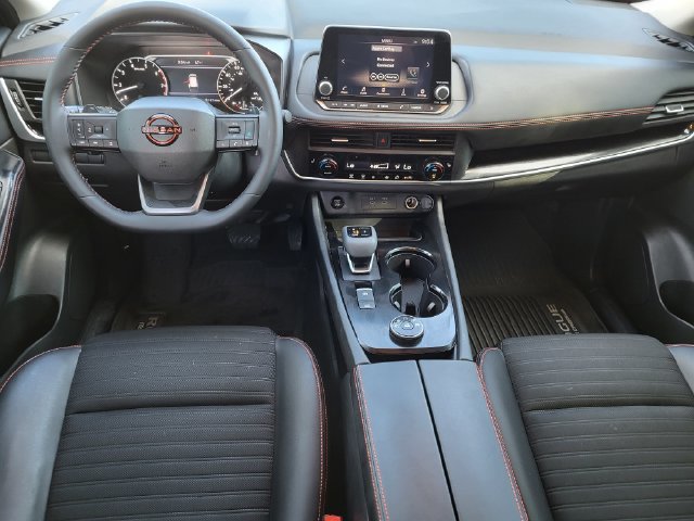 Used 2025 Nissan Rogue SV AWD/4WD image 21