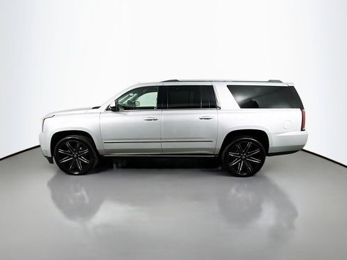Used 2018 GMC Yukon XL Denali image 2
