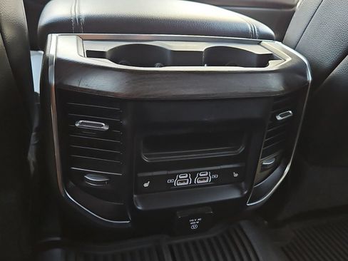 Used 2025 RAM 3500 Laramie AWD/4WD image 21