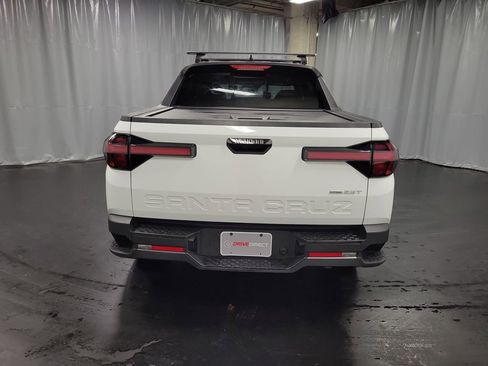 Used 2022 Hyundai Santa Cruz Limited image 8
