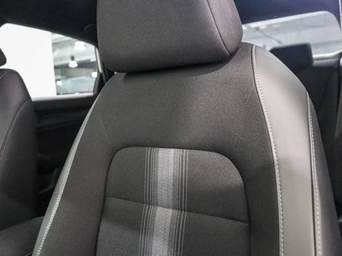 Used 2025 Honda Civic Sport image 25