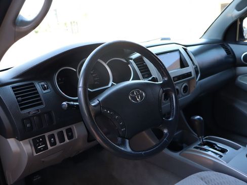 Used 2011 Toyota Tacoma V6 w/ SR5 Pkg #2 image 15