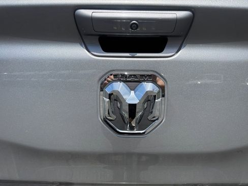Used 2022 RAM 1500 Big Horn AWD/4WD image 17
