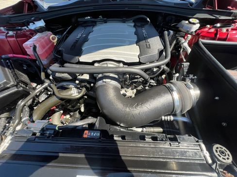 Used 2018 Chevrolet Camaro SS RWD image 34